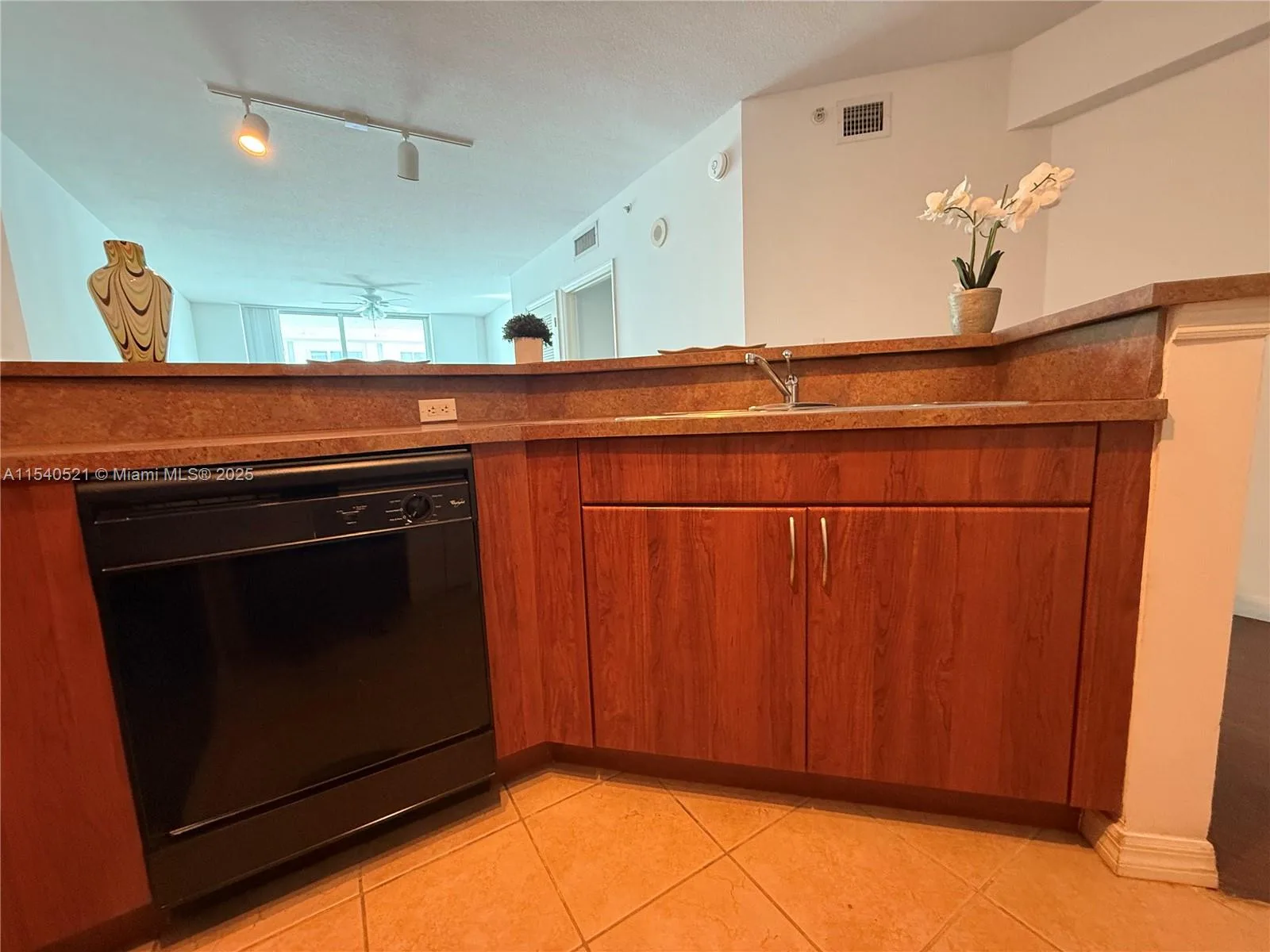 9201 Collins Ave # 1023, Surfside, FL 33154 photo 11