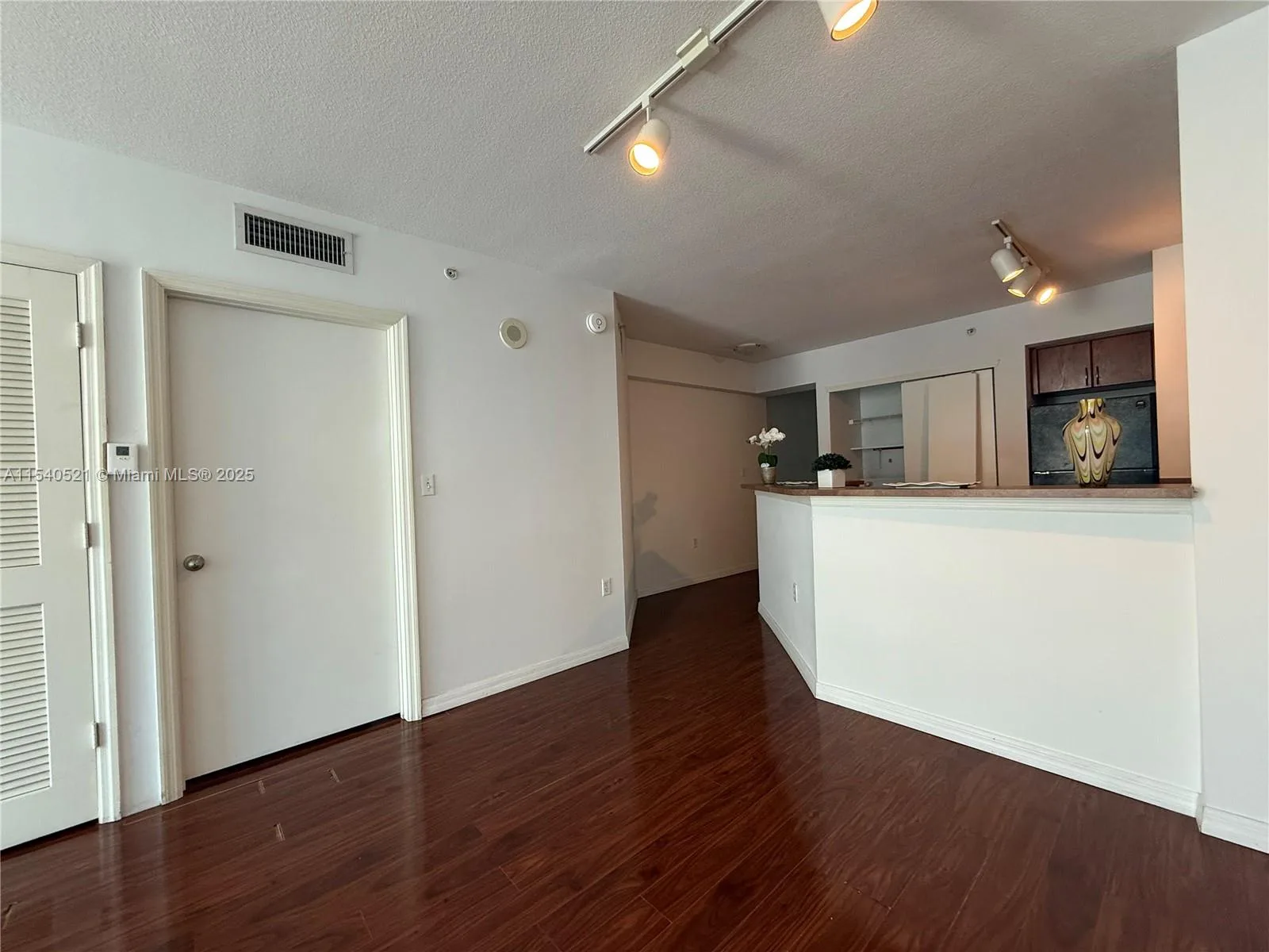 9201 Collins Ave # 1023, Surfside, FL 33154 photo 12