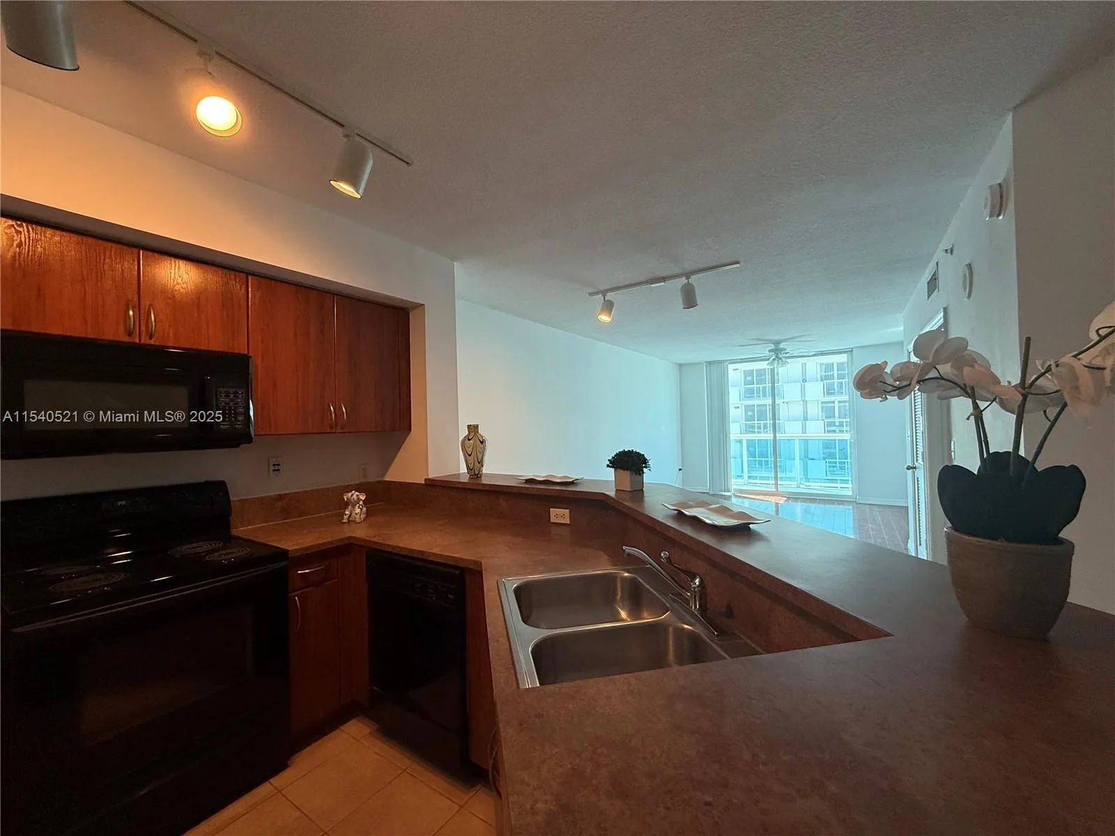 9201 Collins Ave # 1023, Surfside, FL 33154 photo 9