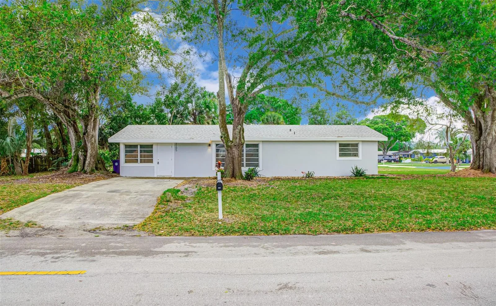 3105 18th Street, Vero Beach, FL 32960 photo 2