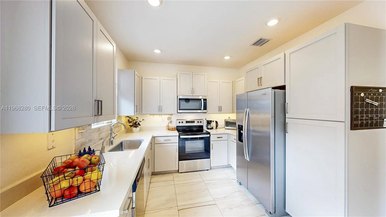 1040 SE 24th Ave, Homestead, FL 33035 photo 12