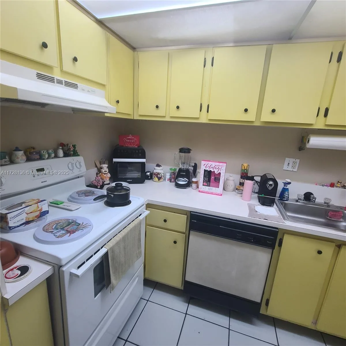 4803 NW 7th St # 103-14, Miami, FL 33126 photo 7