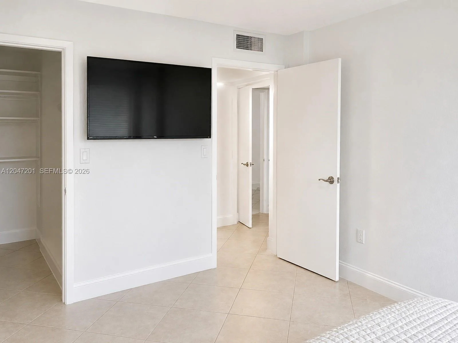 8870 Fontainebleau Blvd # 106, Miami, FL 33172 photo 8