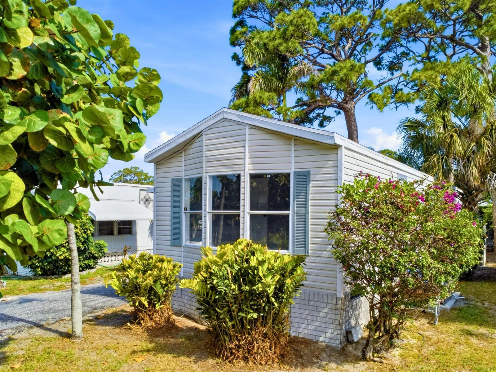 4185 N Shady Lane, Boynton Beach, FL 33436