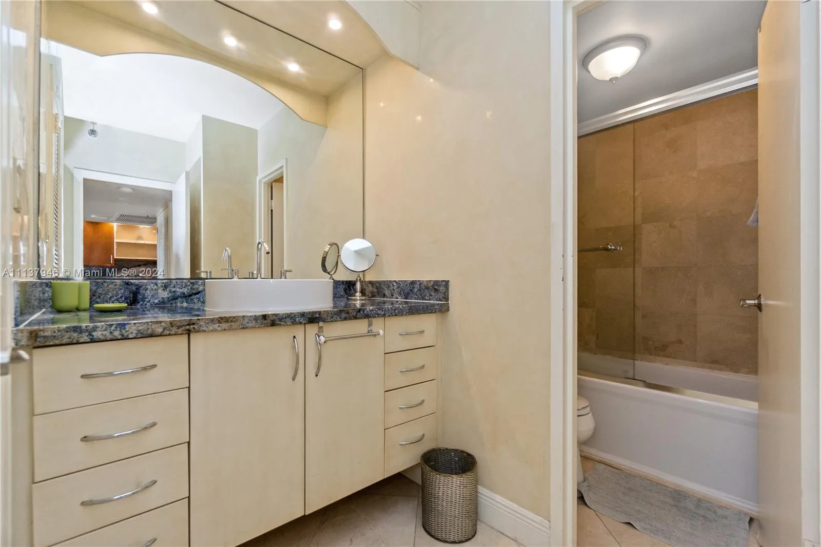 100 Lincoln Rd # 1533, Miami Beach, FL 33139 photo 11