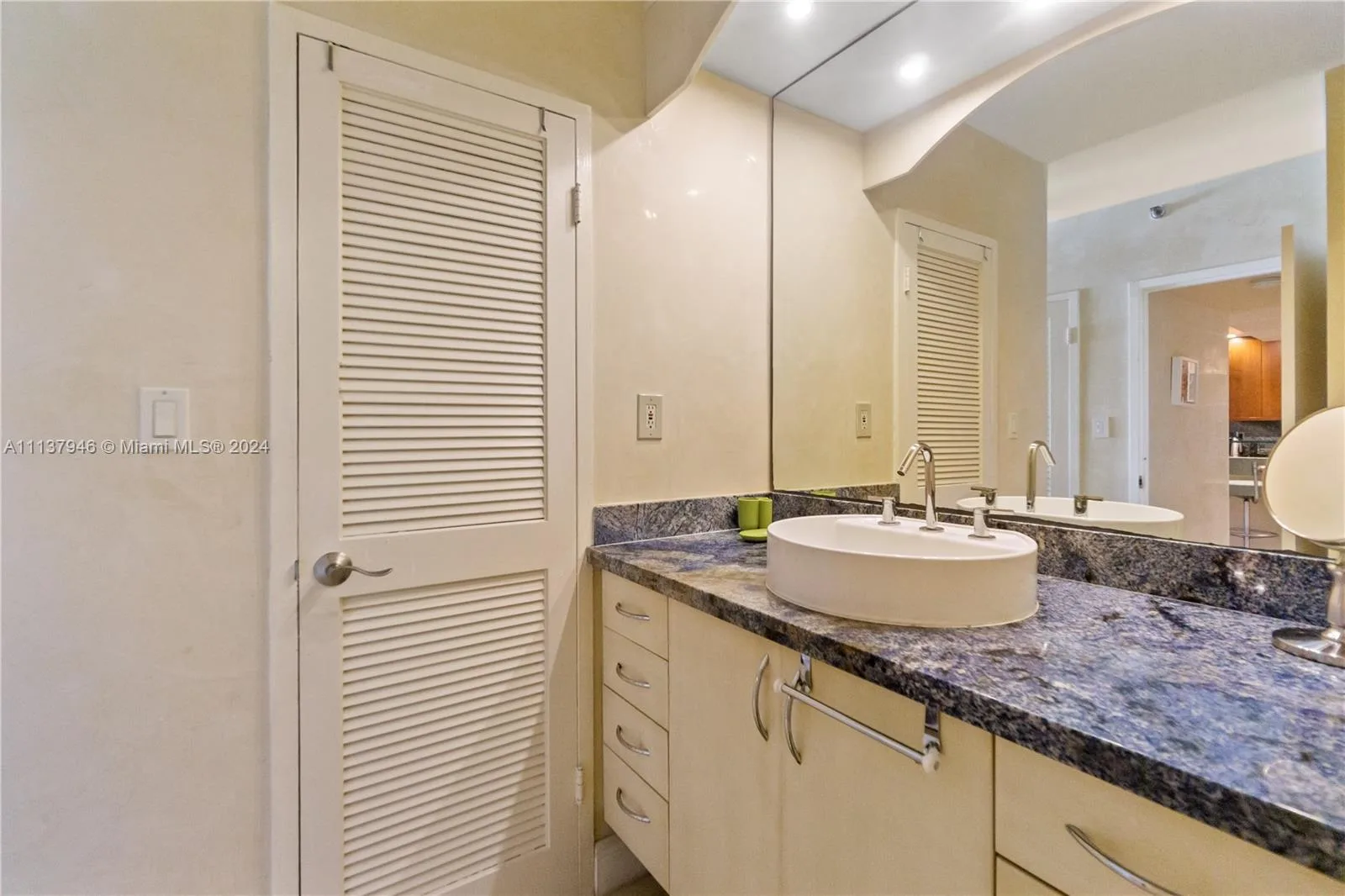 100 Lincoln Rd # 1533, Miami Beach, FL 33139 photo 12