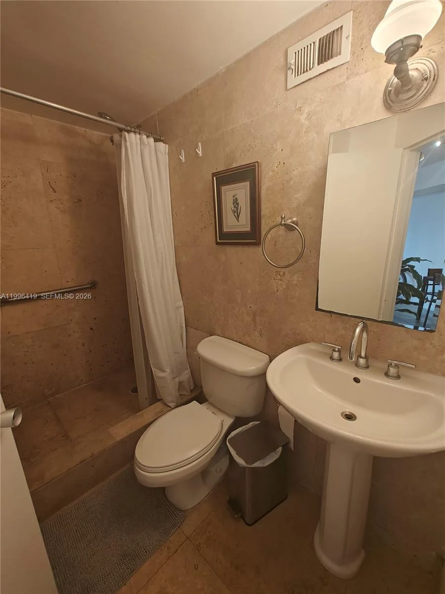 801 Brickell Bay Dr # 1961, Miami, FL 33131 photo 12