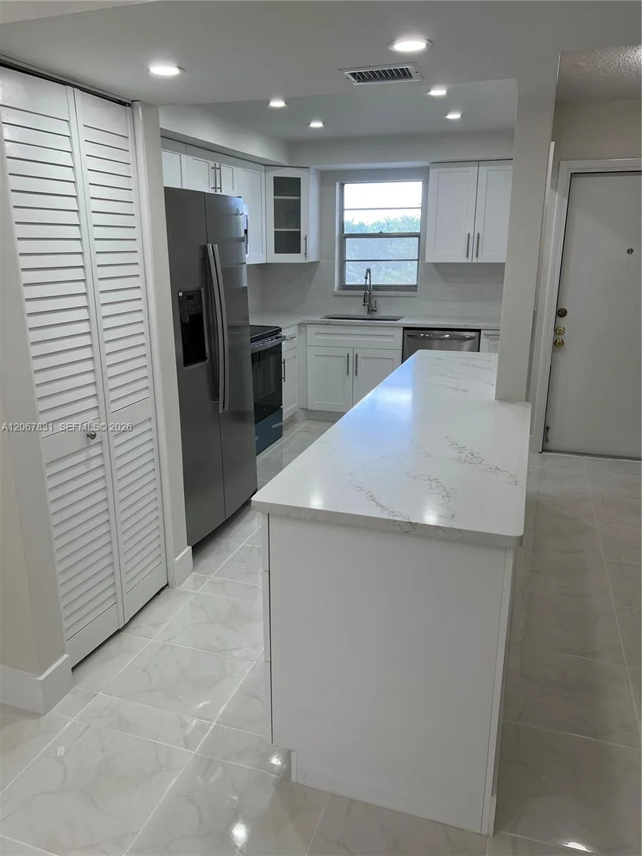 5900 NW 44th St # 405, Lauderhill, FL 33319 photo 12