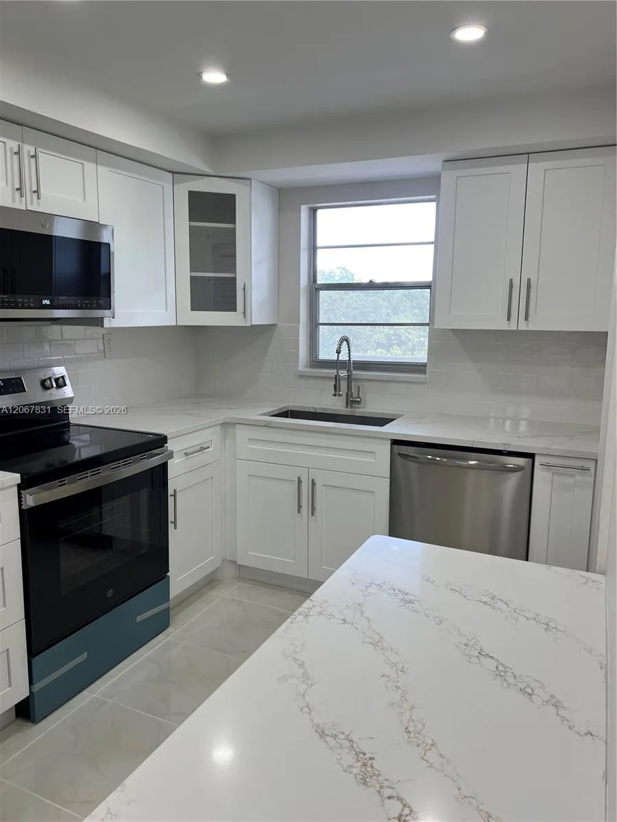 5900 NW 44th St # 405, Lauderhill, FL 33319 photo 6