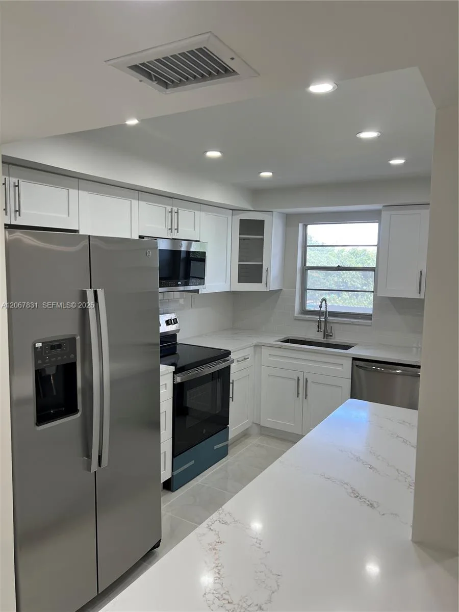 5900 NW 44th St # 405, Lauderhill, FL 33319 photo 8