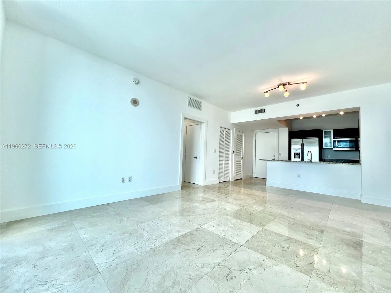 950 Brickell Bay Dr # 3903, Miami, FL 33131 photo 12