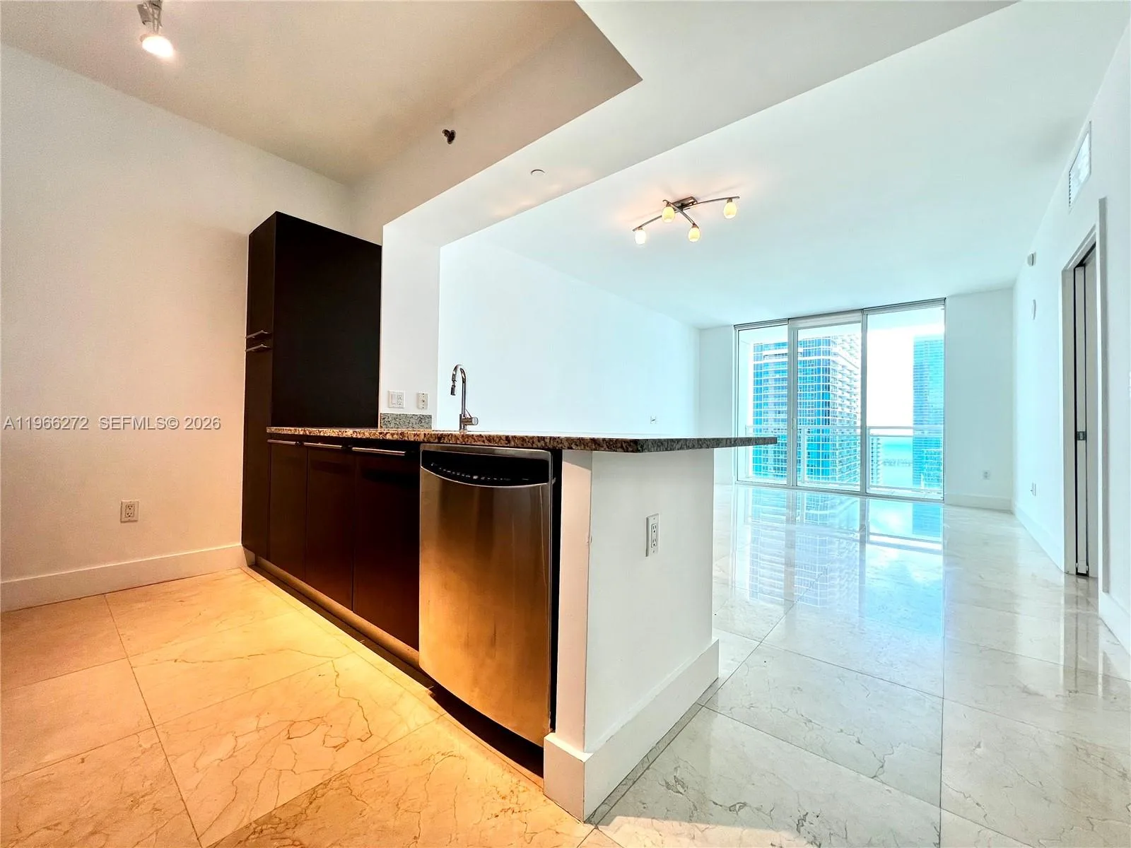 950 Brickell Bay Dr # 3903, Miami, FL 33131 photo 3