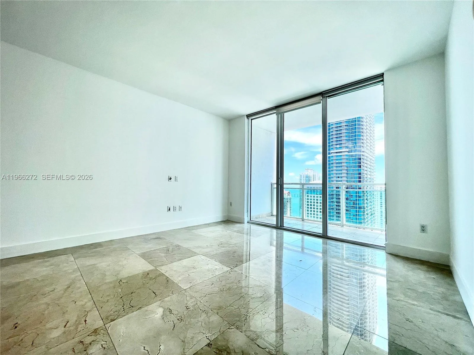 950 Brickell Bay Dr # 3903, Miami, FL 33131 photo 9