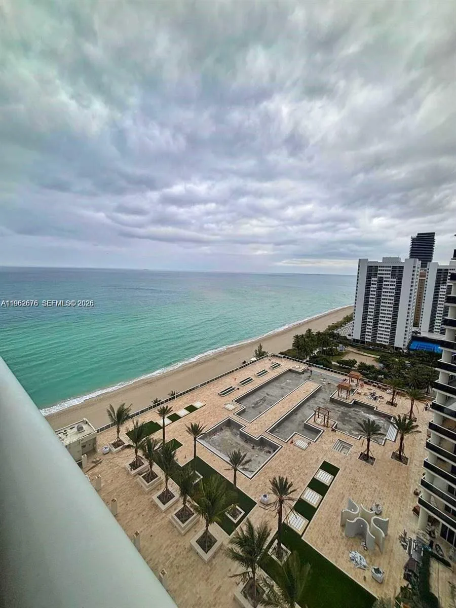 1830 S OCEAN DR # 2004, Hallandale Beach, FL 33009