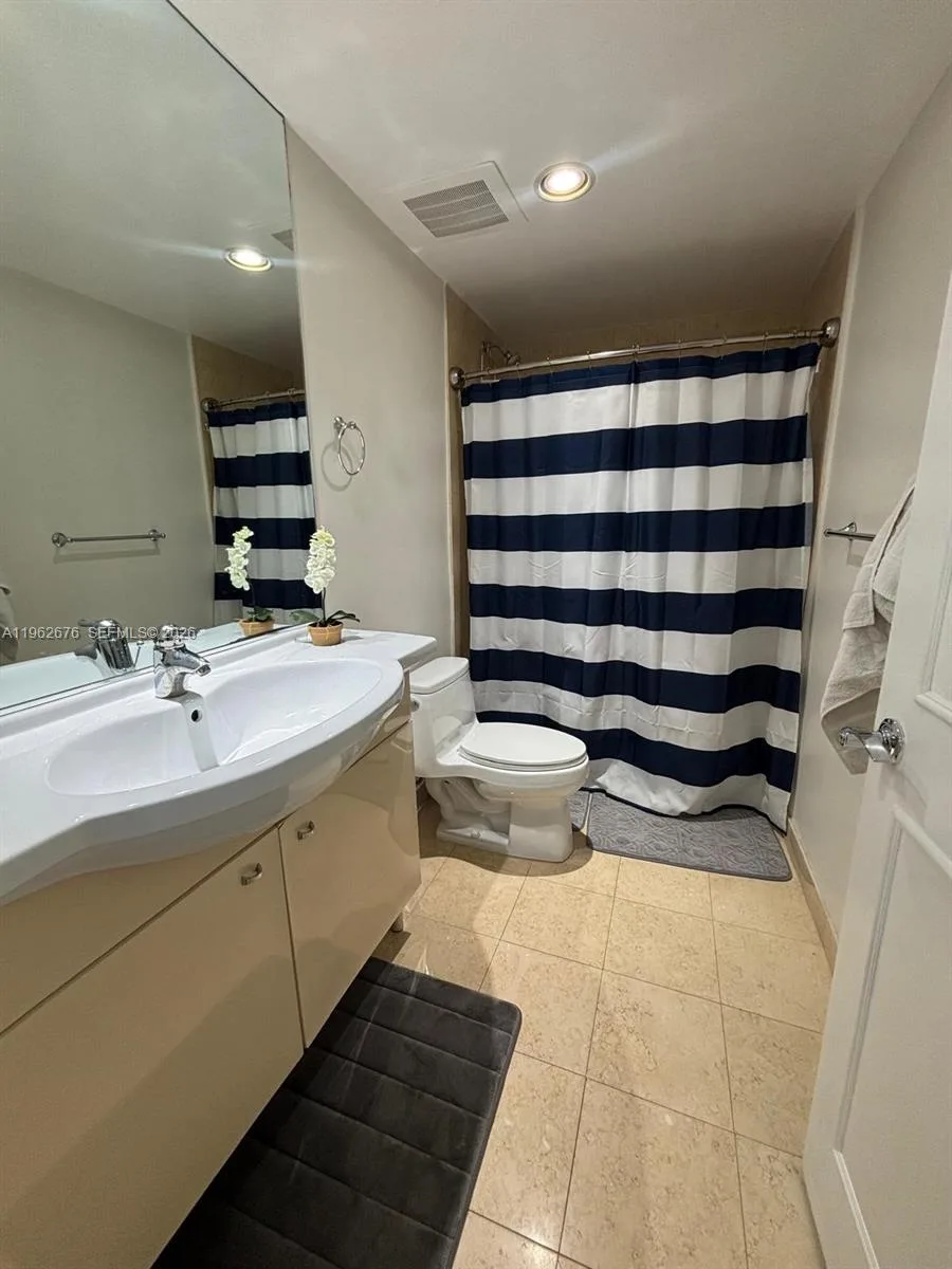 1830 S OCEAN DR # 2004, Hallandale Beach, FL 33009 photo 12