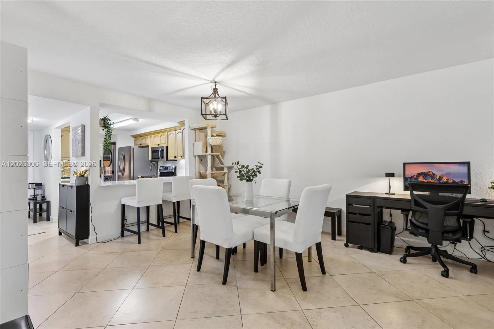 400 Commodore Dr # 206, Plantation, FL 33325 photo 3