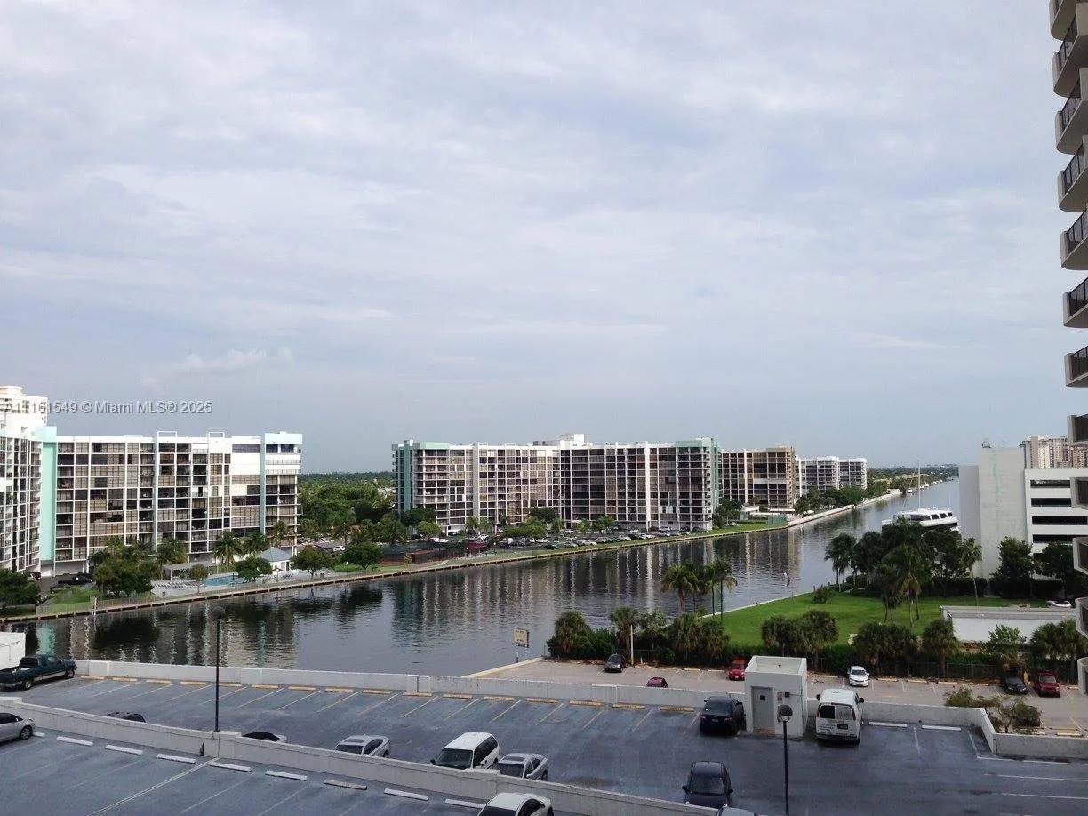 3800 S OCEAN DR # 701, Hollywood, FL 33019 photo 2