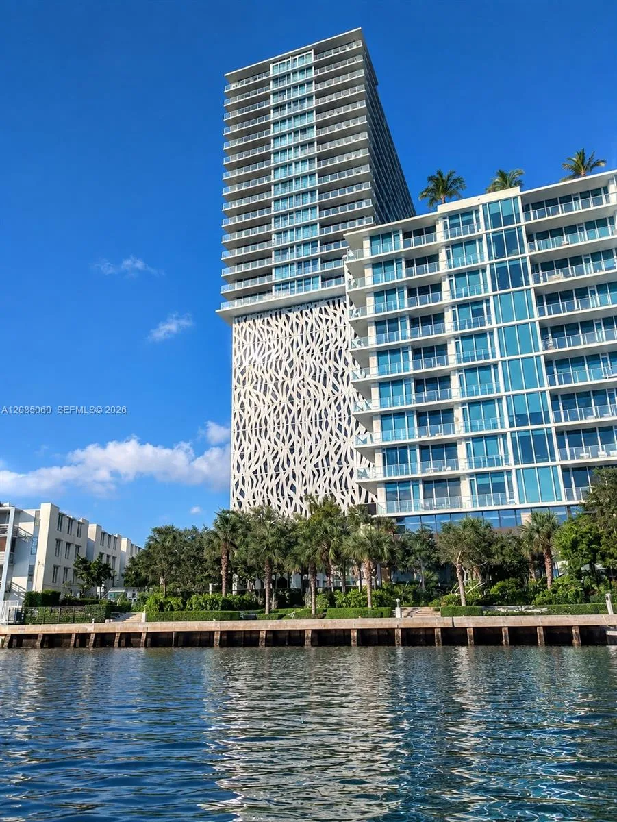 1861 NW S River Dr # 802, Miami, FL 33125