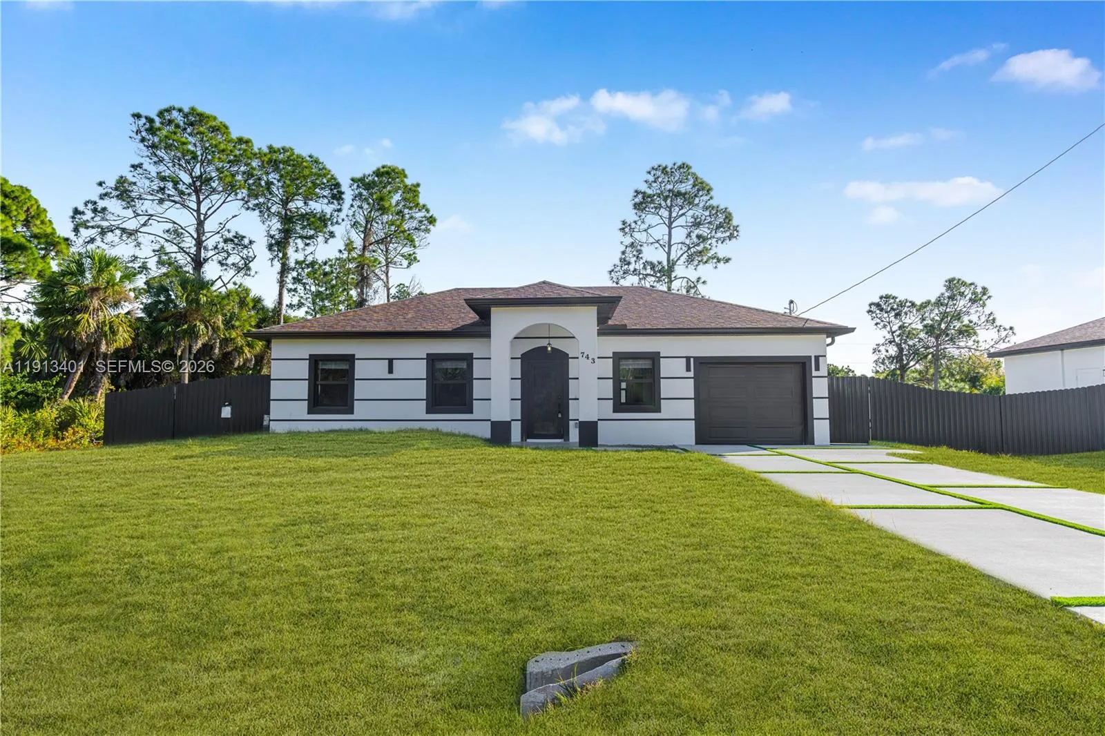 743 S Roma Ave, Lehigh Acres, FL 33974