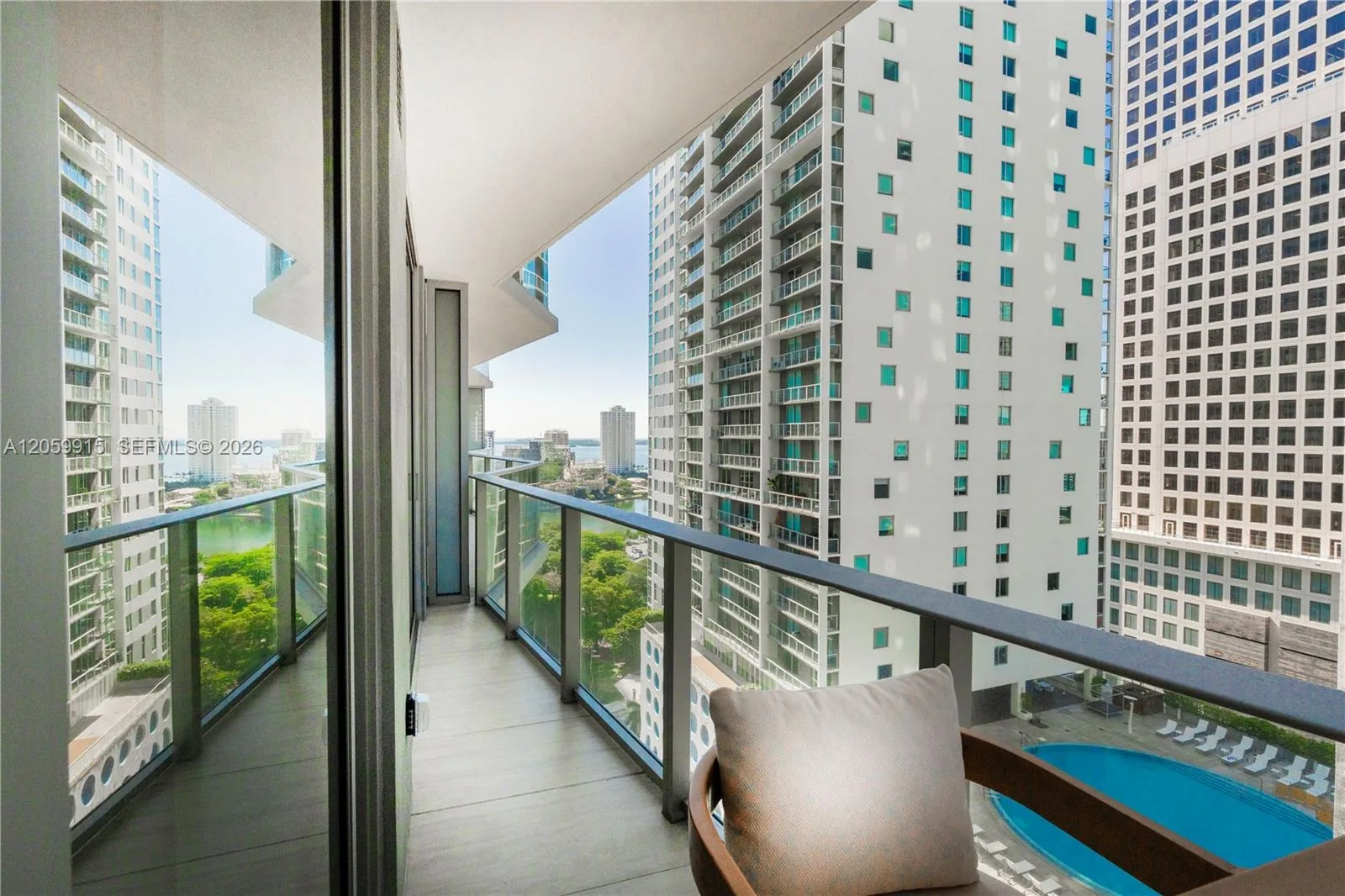 77 SE 5th St # 1910, Miami, FL 33131 photo 12
