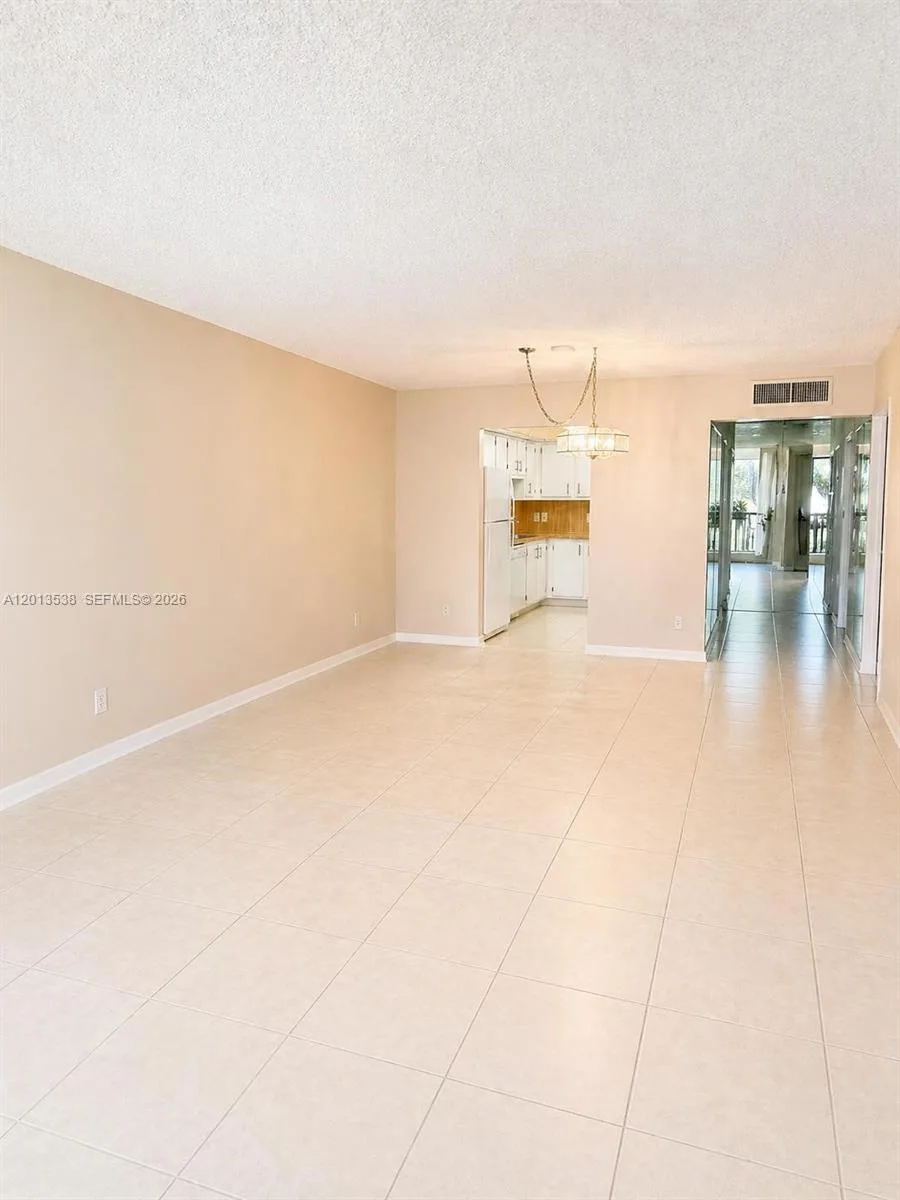 900 Saint Charles Pl # 520, Pembroke Pines, FL 33026 photo 12