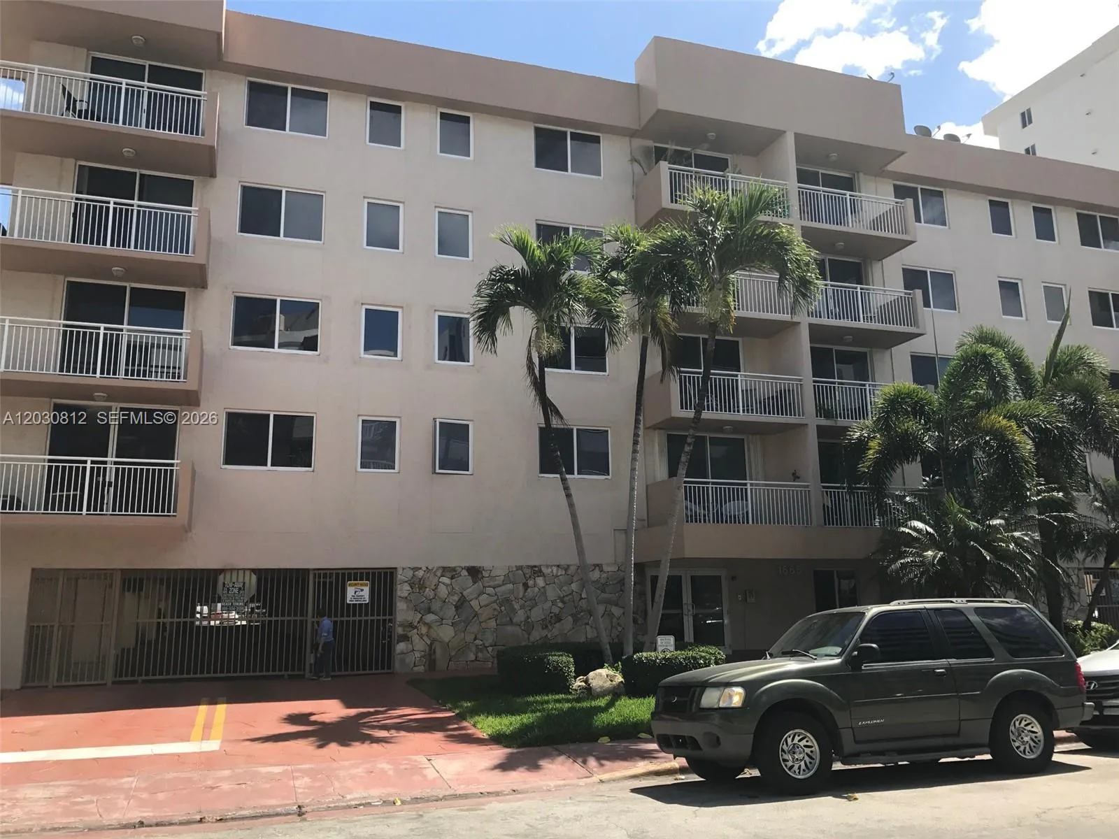 1665 Bay Rd # 416, Miami Beach, FL 33139