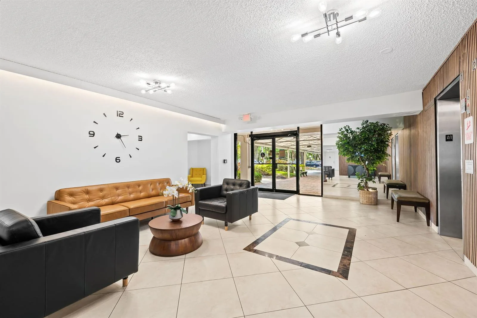3960 Oaks Clubhouse Drive # 304, Pompano Beach, FL 33069