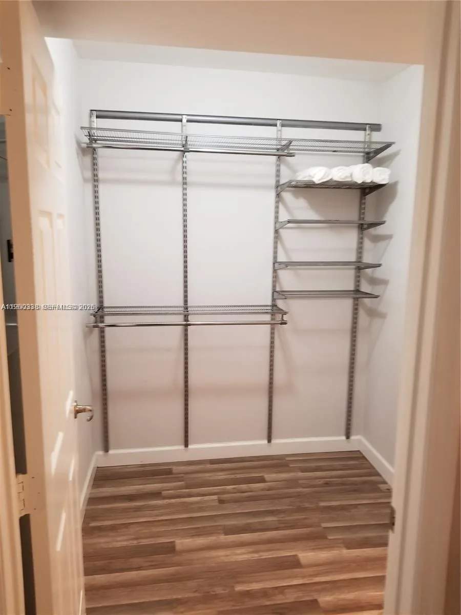 1045 Meridian Ave # 5, Miami Beach, FL 33139