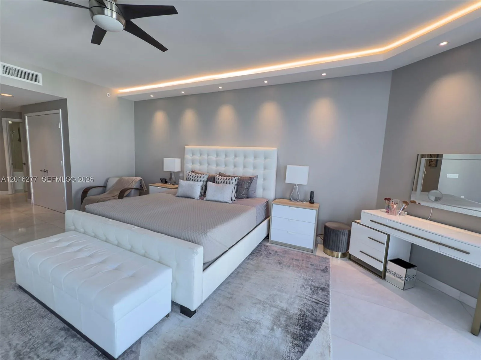 17111 Biscayne Blvd # 1705, North Miami Beach, FL 33160 photo 8