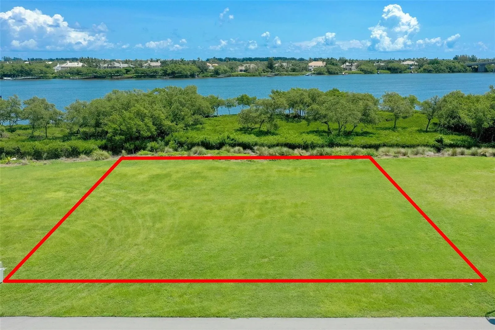9260 E Marsh Island Drive, Vero Beach, FL 32963 photo 3