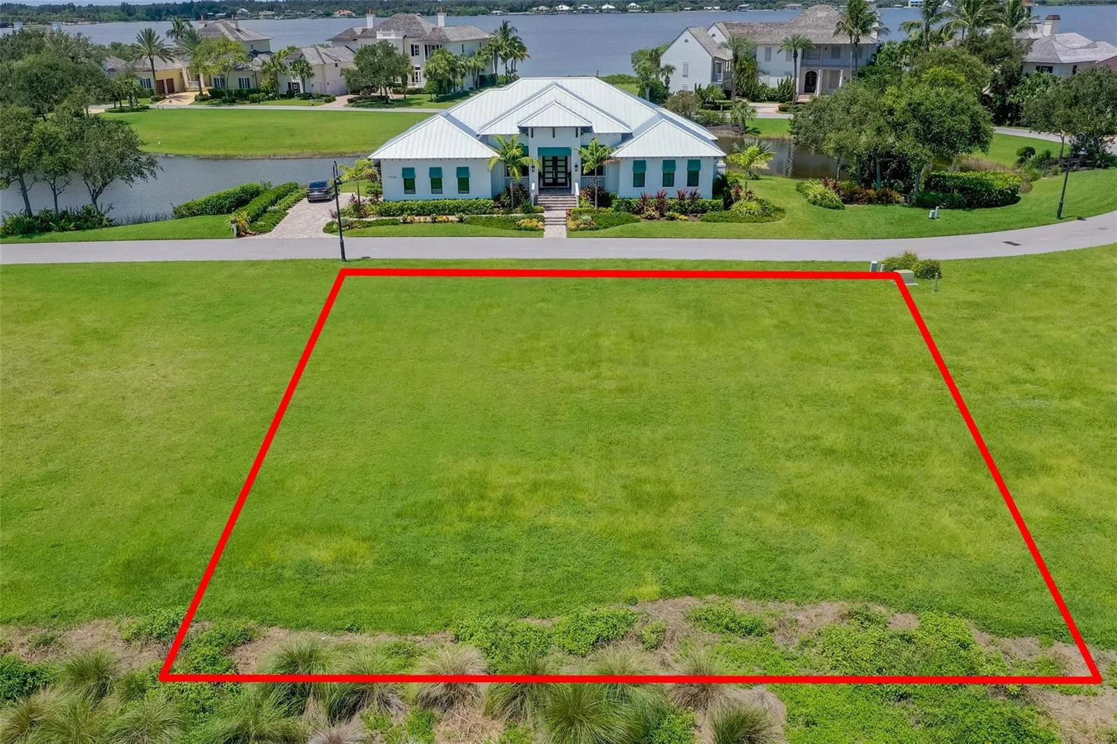 9260 E Marsh Island Drive, Vero Beach, FL 32963 photo 8