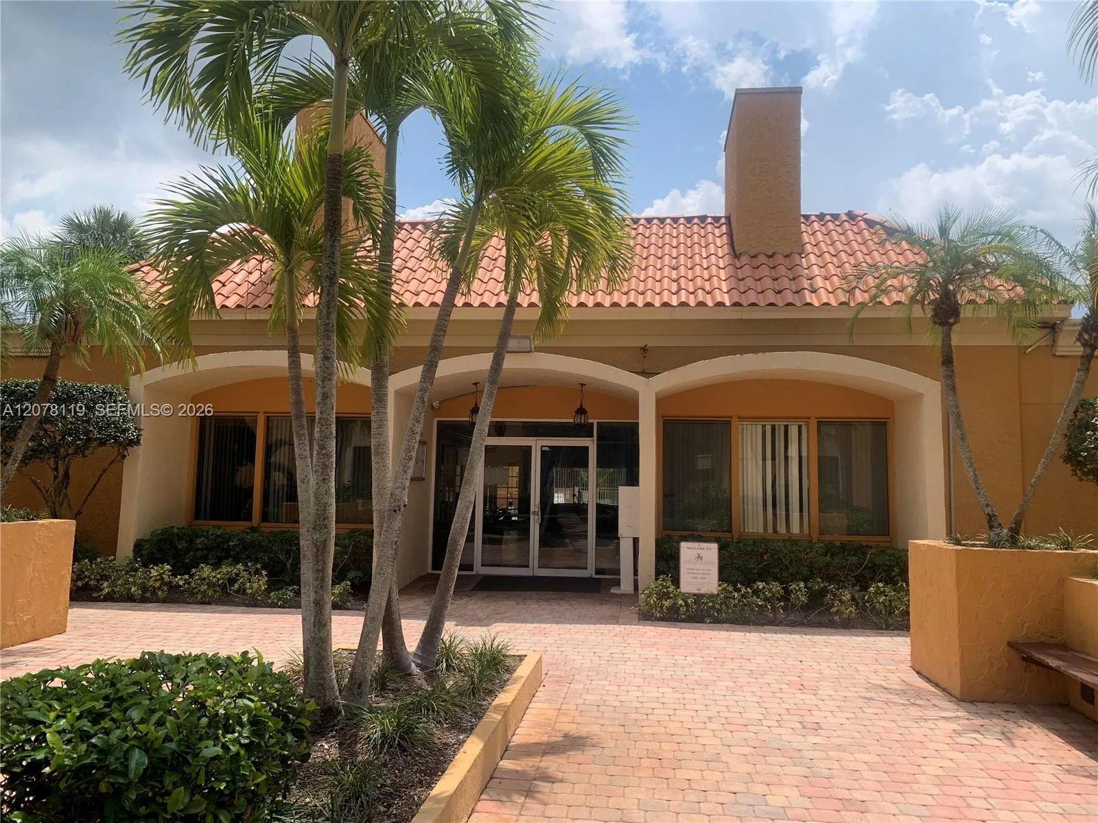 17911 NW 68th Ave # O202, Hialeah, FL 33015 photo 11