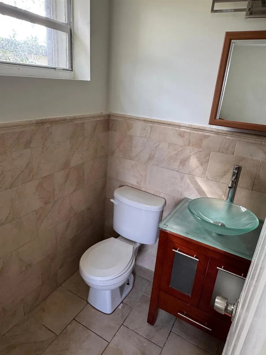 1042 Foster Road, Hallandale Beach, FL 33009 photo 4