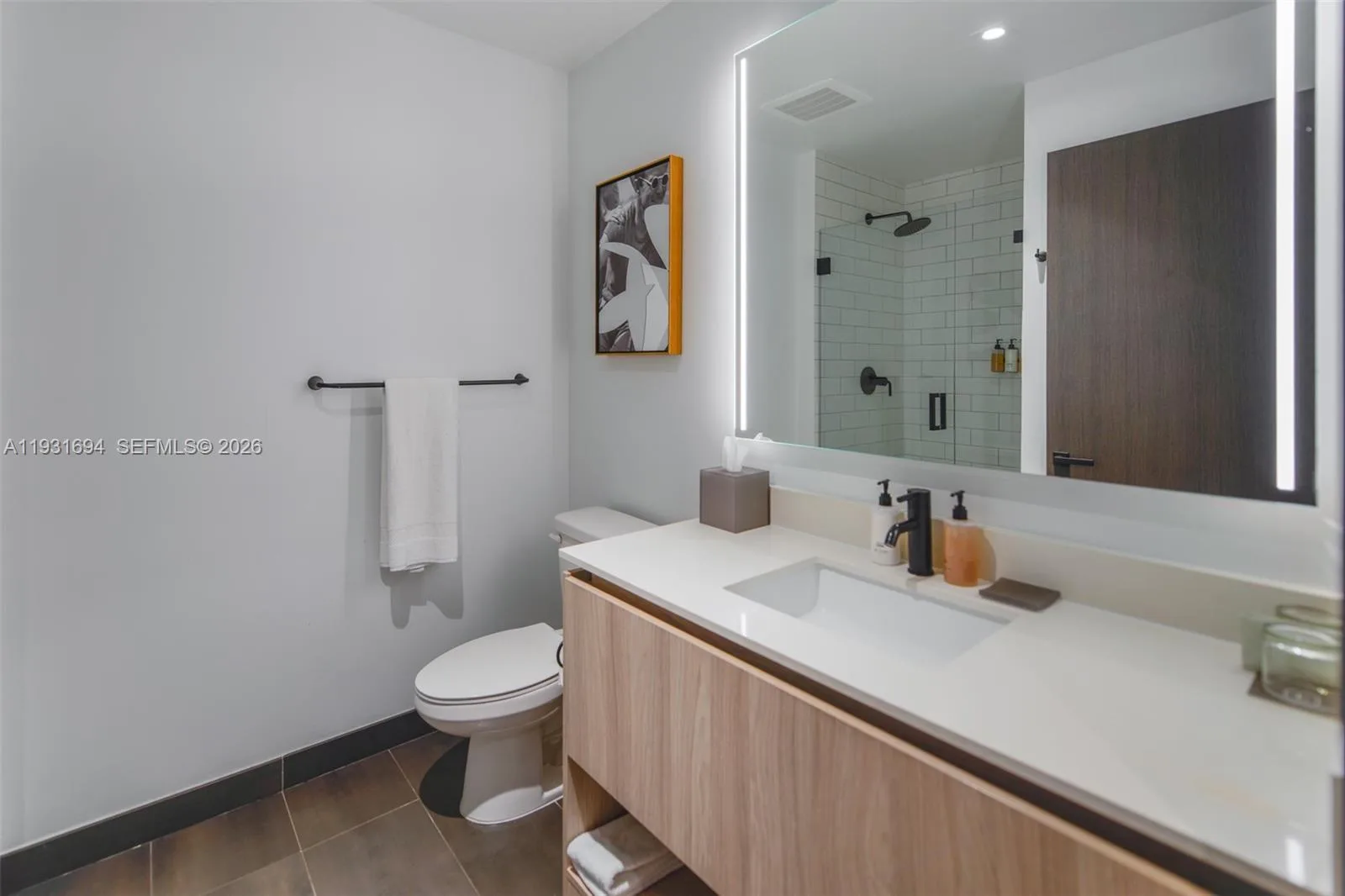 398 NE 5th St # 2407, Miami, FL 33132 photo 12