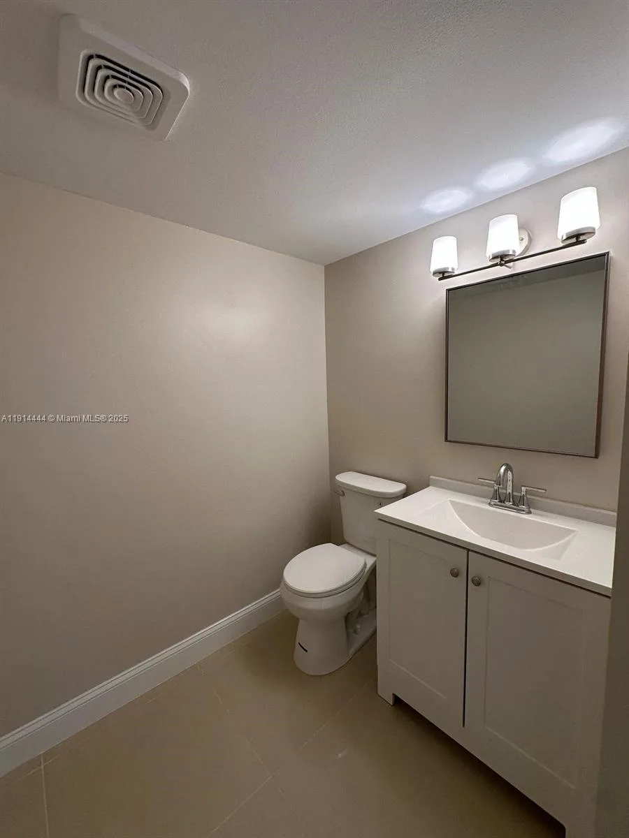 5530 NW 44th St # 308C, Lauderhill, FL 33319 photo 8