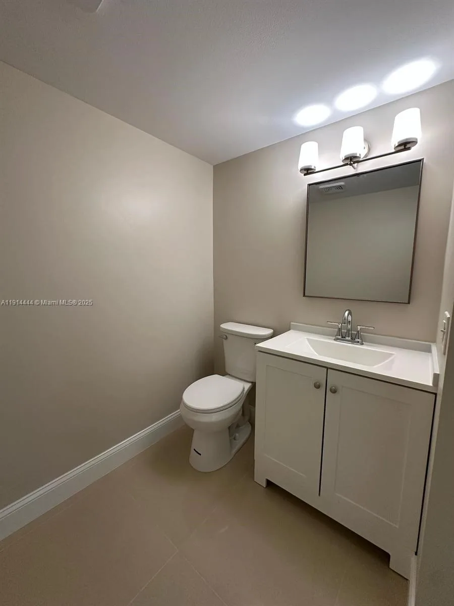 5530 NW 44th St # 308C, Lauderhill, FL 33319 photo 9