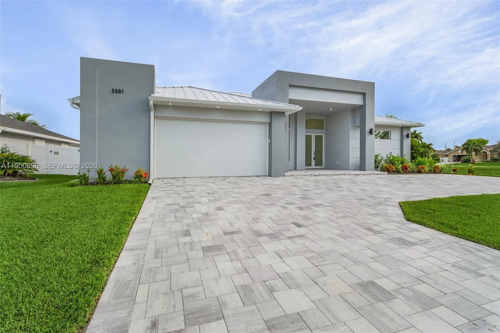 2207 SW 32TH ST, Cape Coral, FL 33914 photo 2