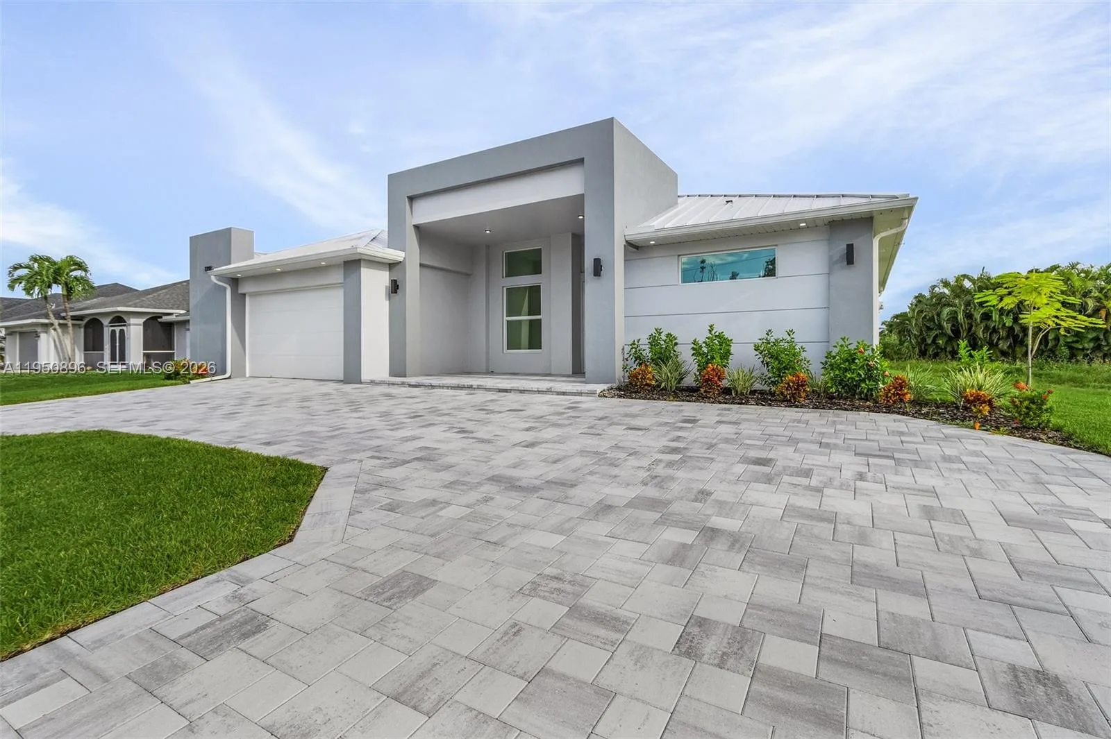 2207 SW 32TH ST, Cape Coral, FL 33914 photo 3