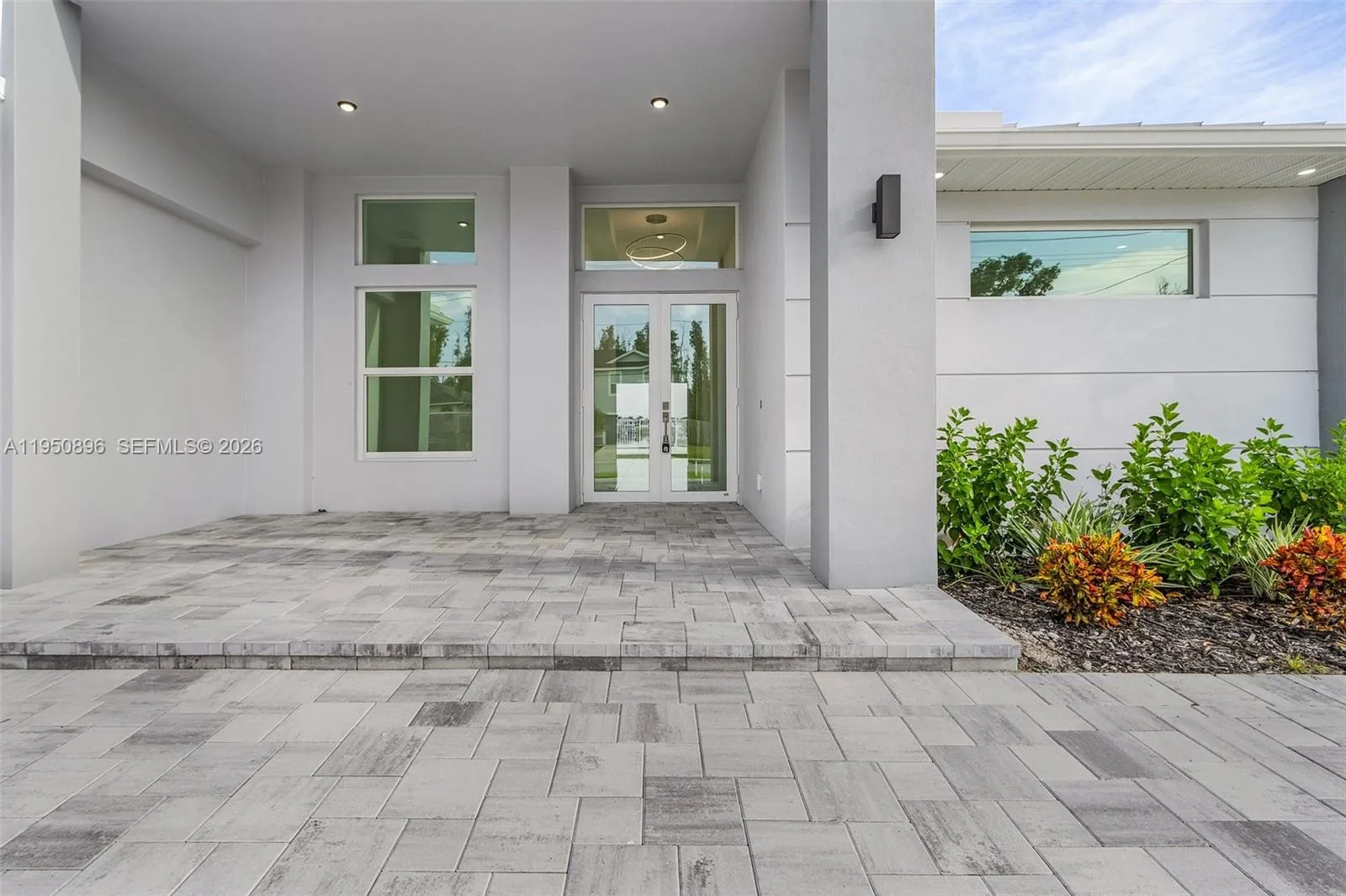 2207 SW 32TH ST, Cape Coral, FL 33914 photo 4