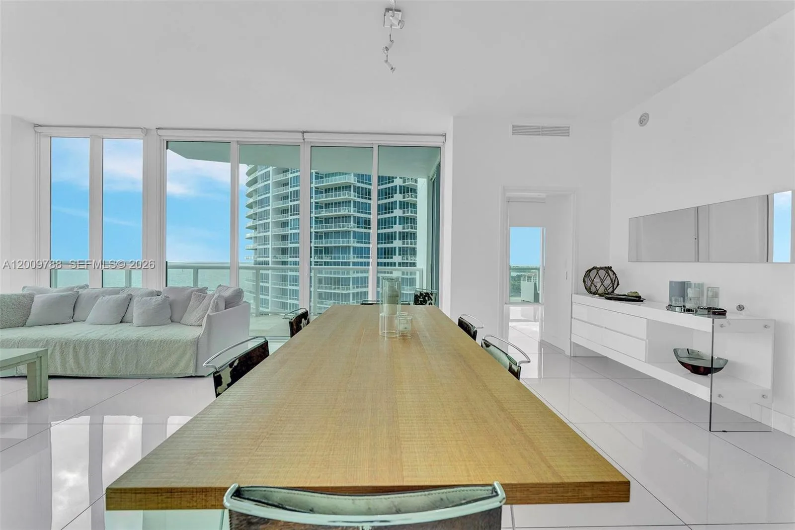 50 S Pointe Dr # 2102, Miami Beach, FL 33139 photo 10
