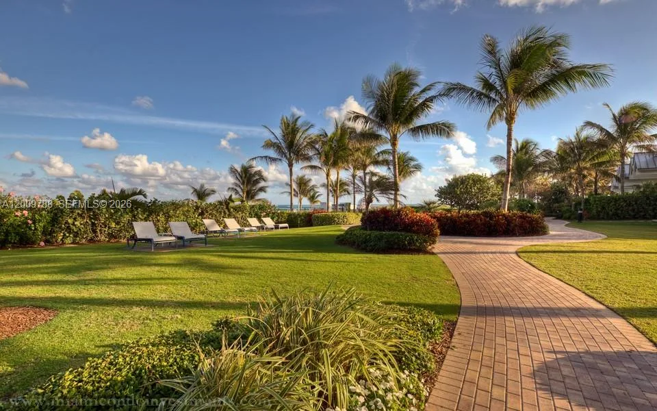 50 S Pointe Dr # 2102, Miami Beach, FL 33139 photo 2