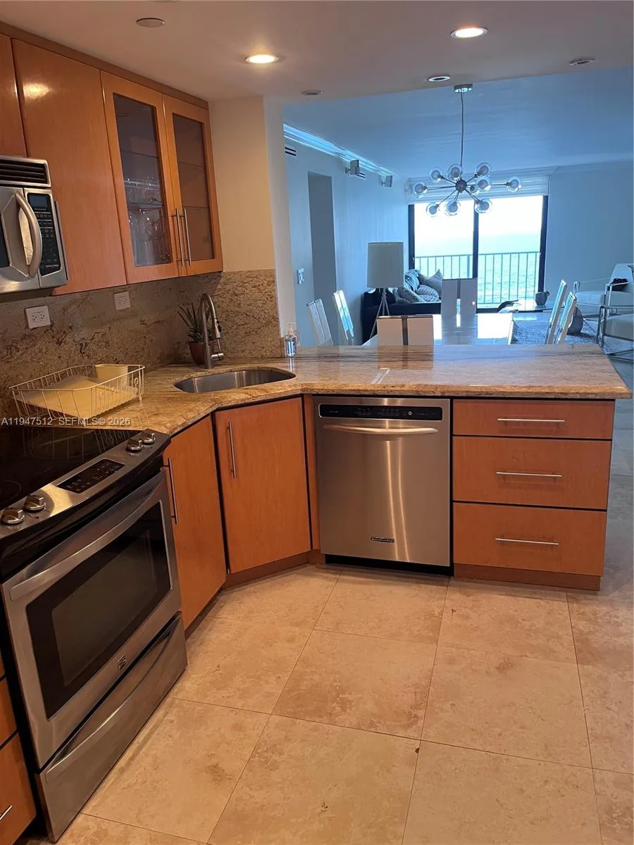 2625 Collins Ave # 1407, Miami Beach, FL 33140 photo 5