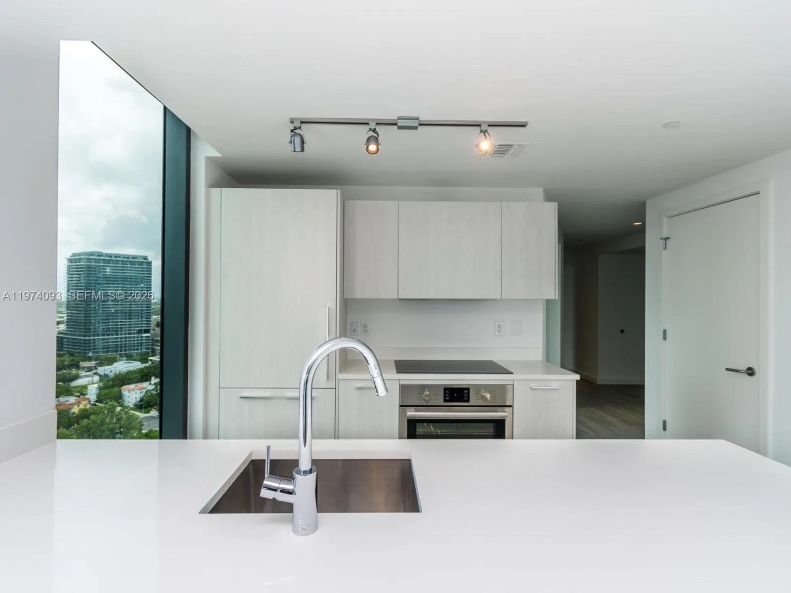 501 NE 31st St # 2108, Miami, FL 33137 photo 12