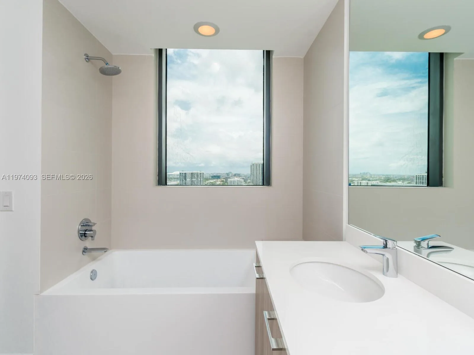 501 NE 31st St # 2108, Miami, FL 33137 photo 7