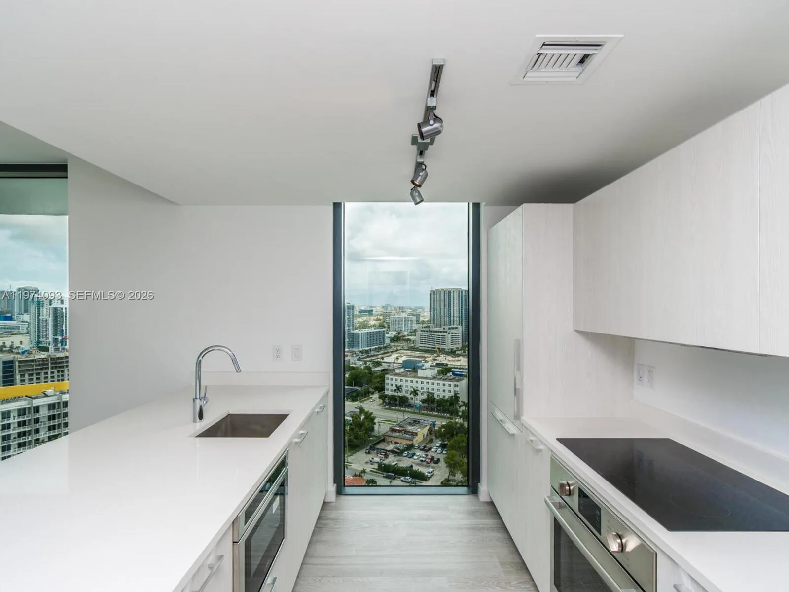 501 NE 31st St # 2108, Miami, FL 33137 photo 9