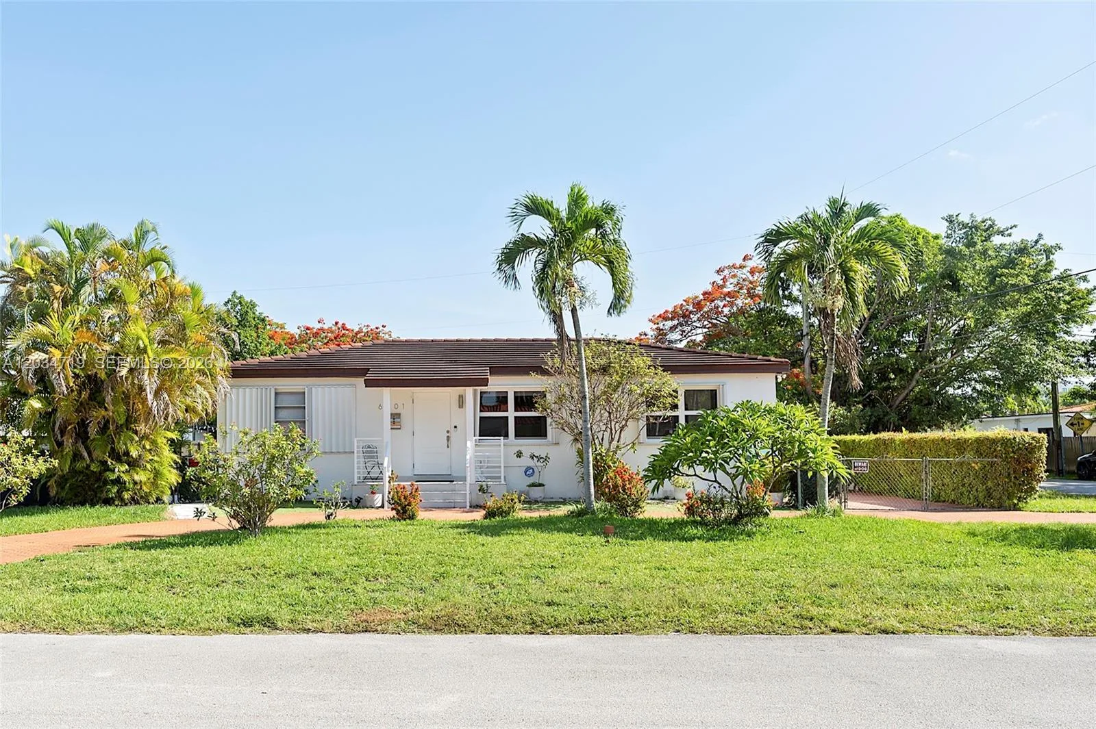 6801 SW 27th St, Miami, FL 33155