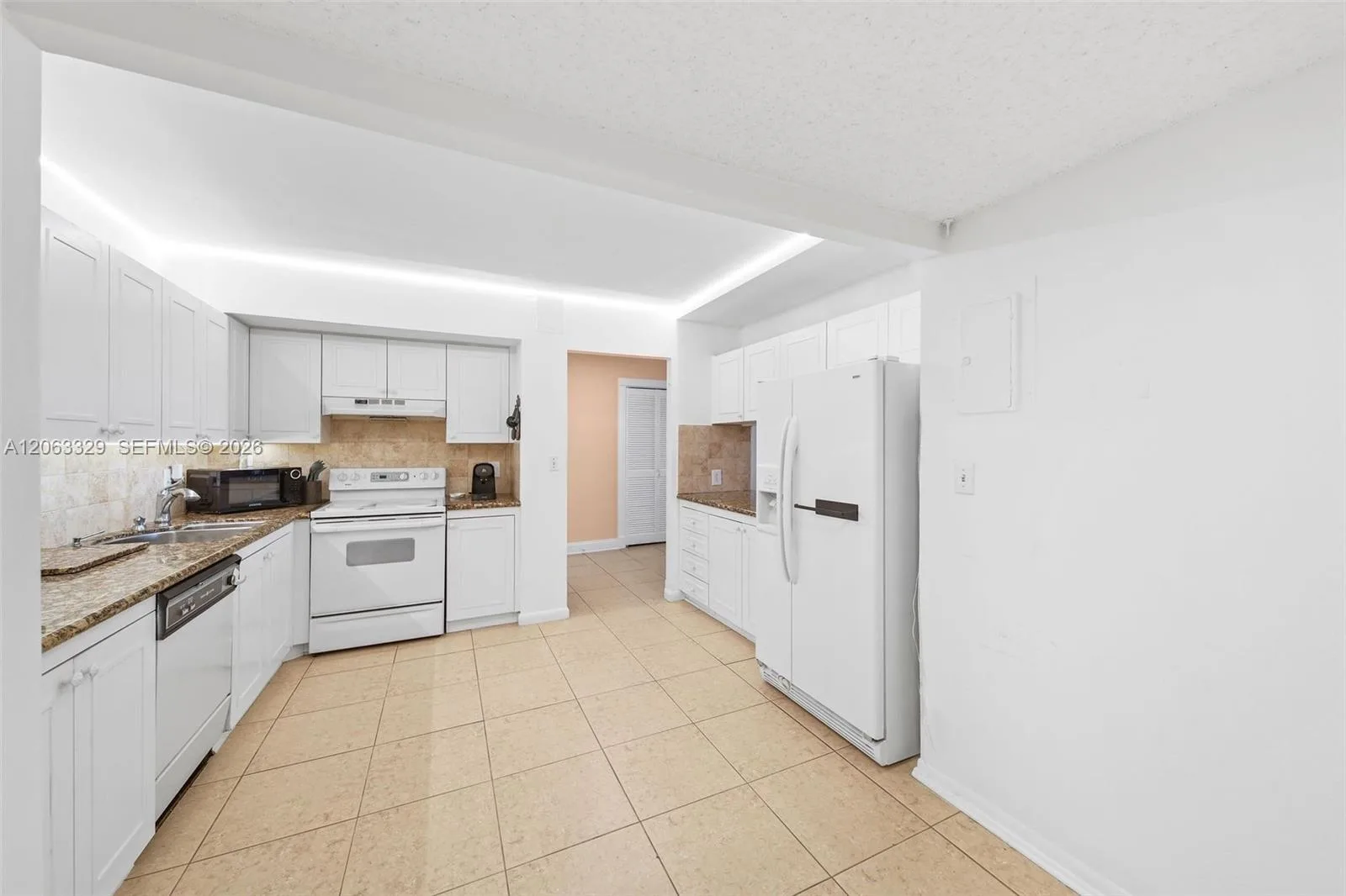 2500 Parkview Dr # 812, Hallandale Beach, FL 33009 photo 5