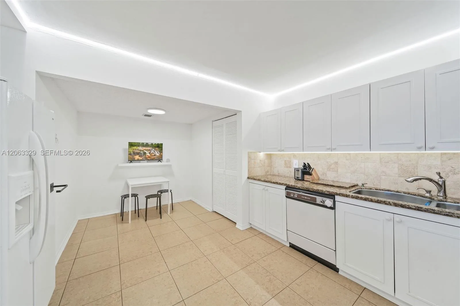 2500 Parkview Dr # 812, Hallandale Beach, FL 33009 photo 6