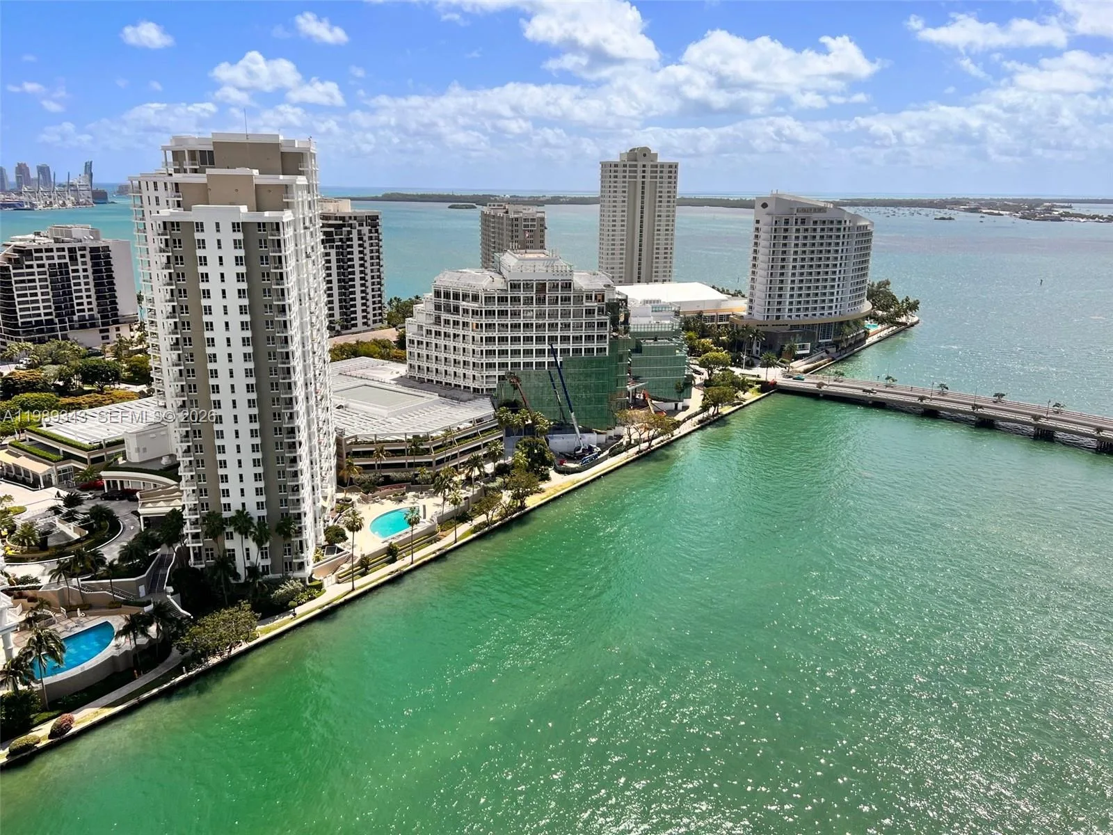 495 Brickell Ave # 2401, Miami, FL 33131 photo 3