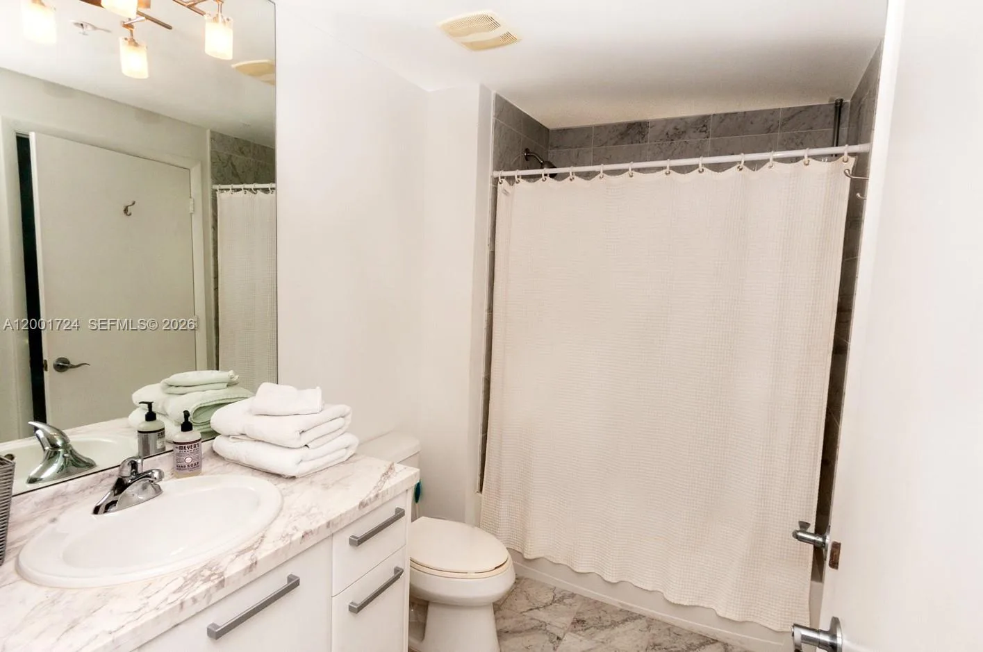 244 Biscayne Blvd # 4104, Miami, FL 33132 photo 10